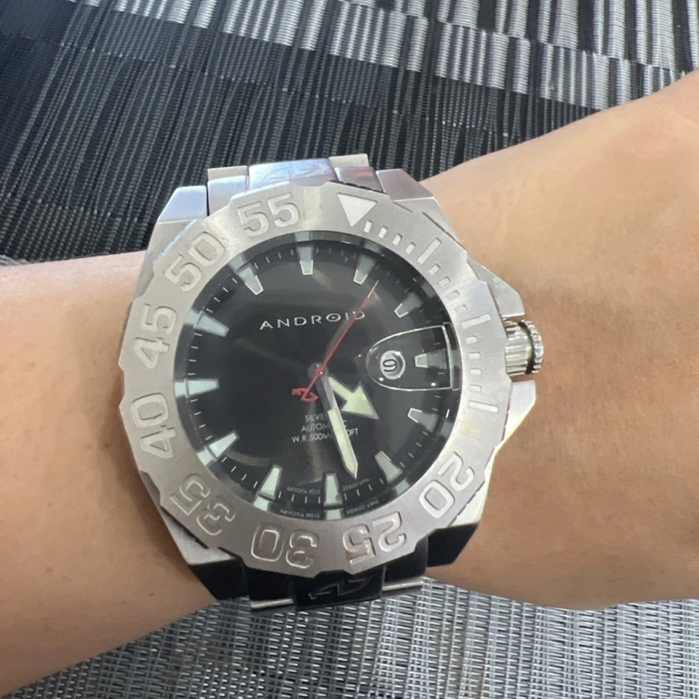 Android Silver and Black Watch AD442